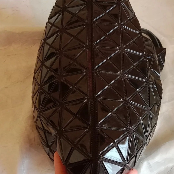 Issey Miyake Prism Tote Bag. - Picture 7 of 9